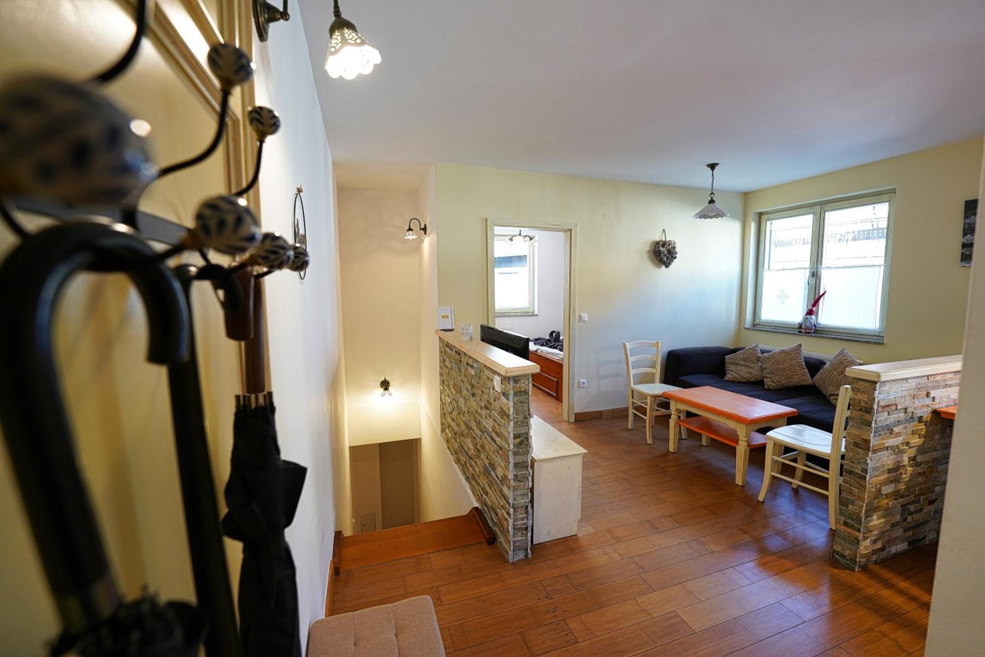 Apartment Mojstrovka With Terrace In Center Kranjska Gora