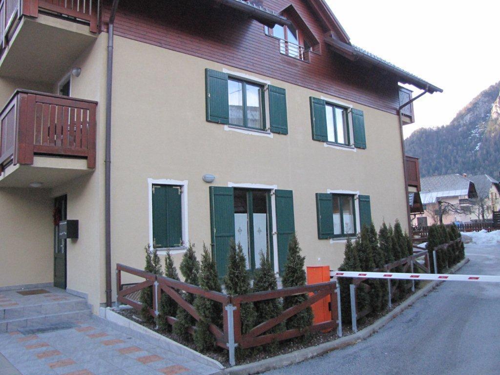 Apartment Mojstrovka With Terrace In Center